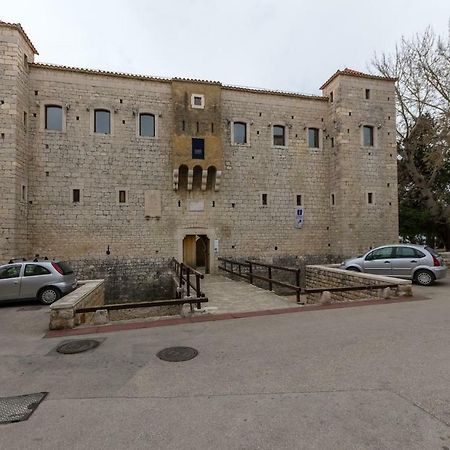 فيلا Kaštelaفي Dalmatinska Kuca Blanka المظهر الخارجي الصورة